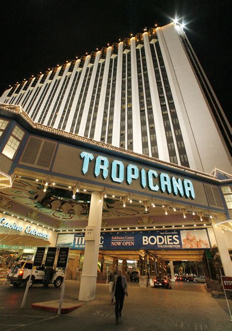 pinnacle entertainment merger